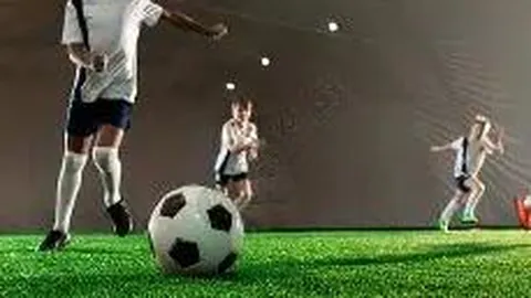 亚冬会女子冰壶赛：中国队连胜四场，央视体育现场直播